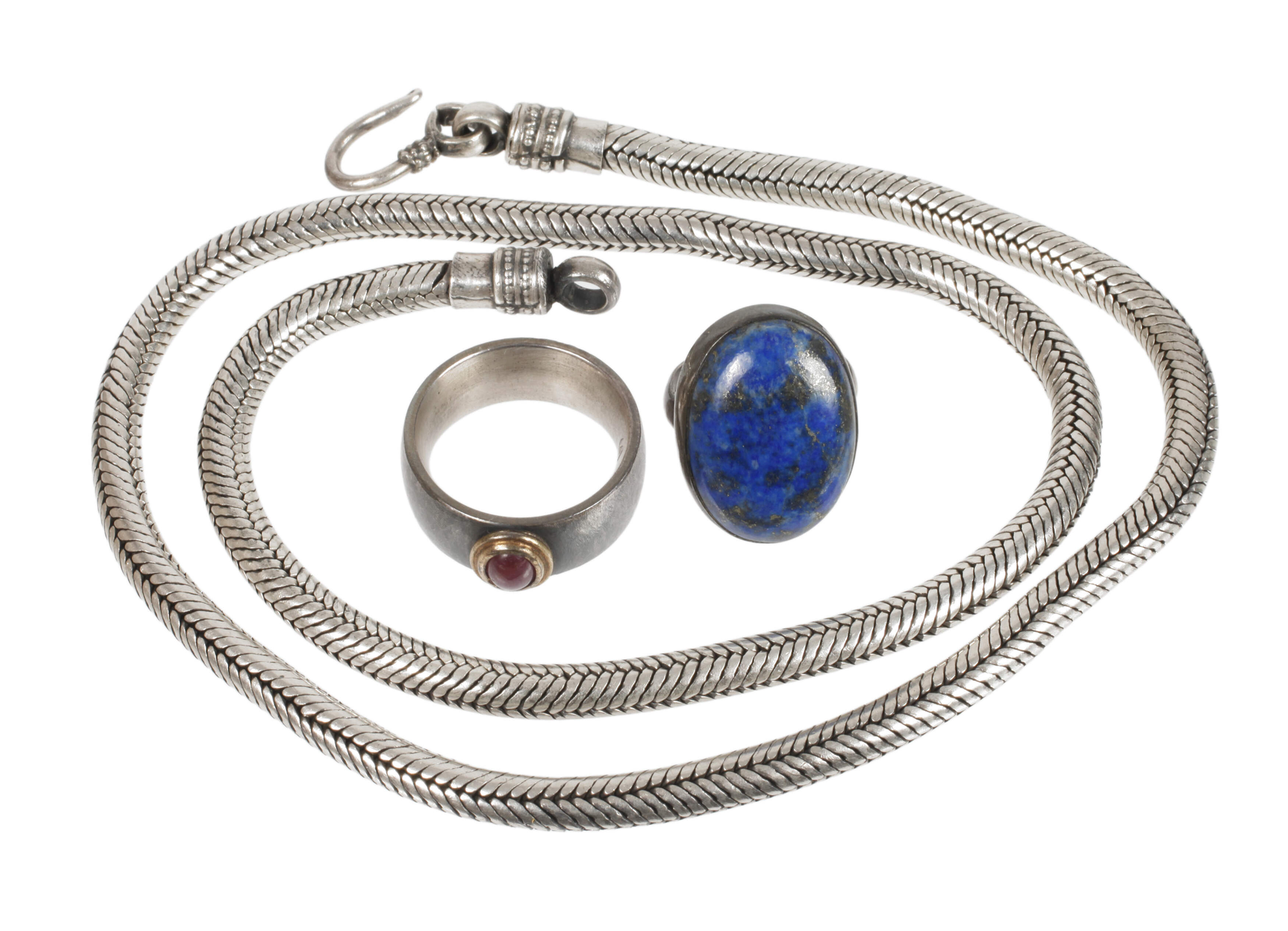 Drei Teile Silberschmuck