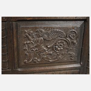 Barocke Flachdeckeltruhe