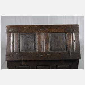 Barocke Flachdeckeltruhe