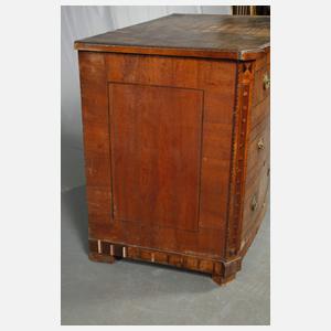 Klassizistische Kommode