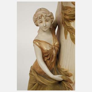 Royal Dux figürliches Vasenpaar