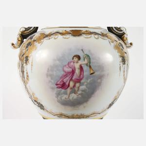 Große böhmische Prunkvase Figurenmalerei