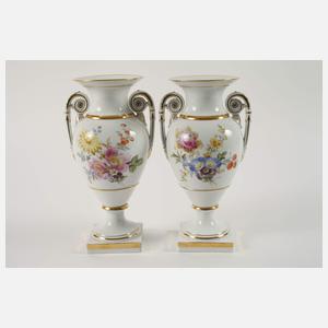 Meissen Paar Amphorenvasen "Blumenbukett"