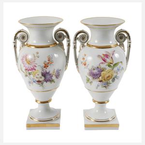 Meissen Paar Amphorenvasen "Blumenbukett"