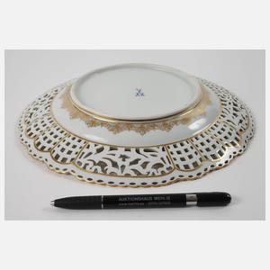 Meissen prunkvoller Durchbruchteller Schäferidyll