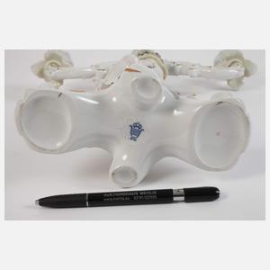 Paar figürliche Leuchter und Puttengruppe