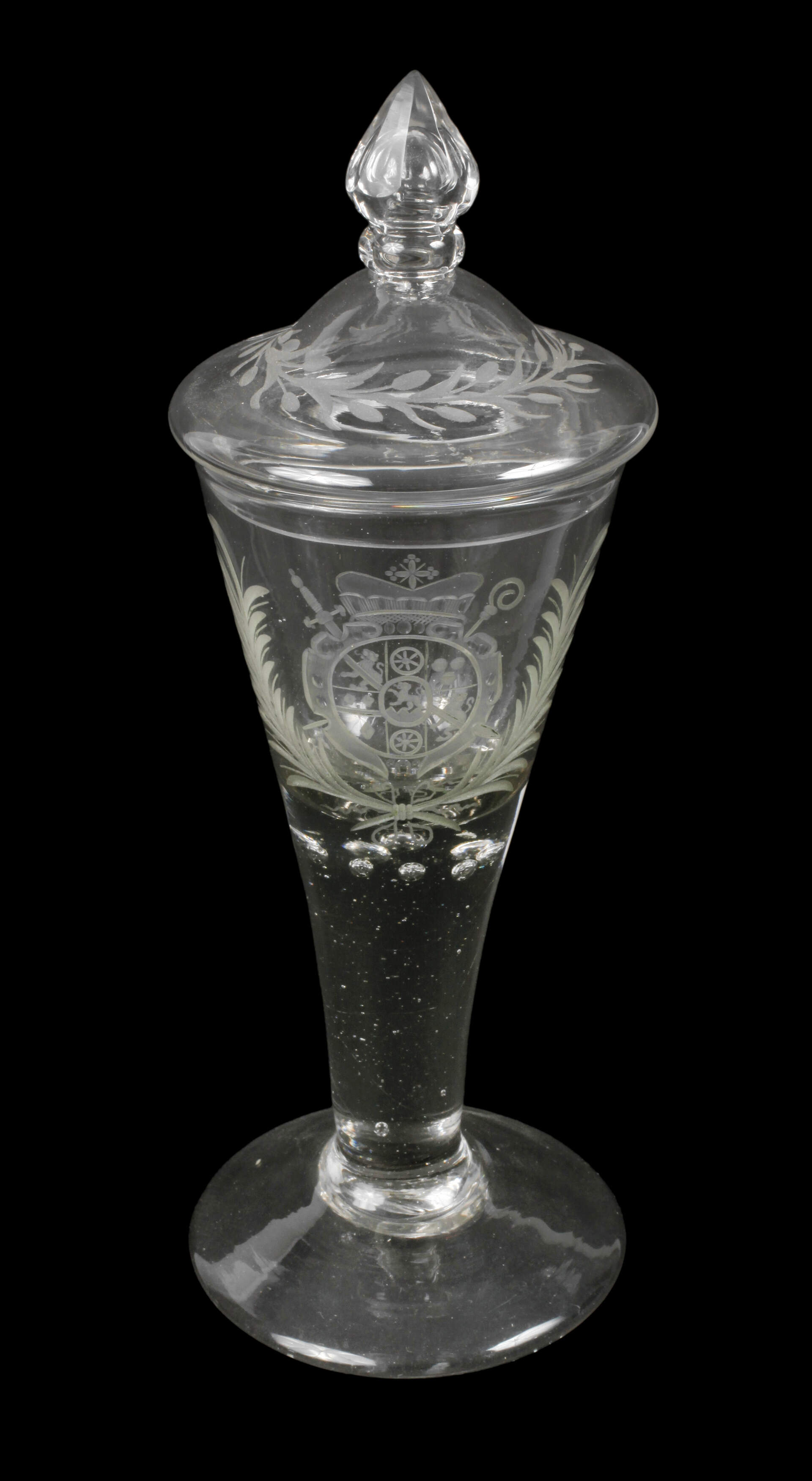 Deckelpokal eines Kirchenobersten