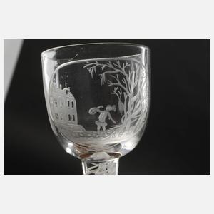 Drei Stängelgläser mit Spiralfuß