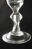 Wappenglas mit Glockenfuß