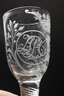 Barockes Hochzeitsglas mit Spiralfuß