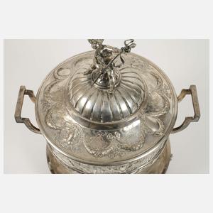 Tafelaufsatz im klassizistischen Stil