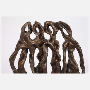 Emma de Sigaldi, vier stehende Figuren