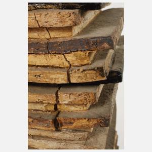 Keramikobjekt Bücherstapel