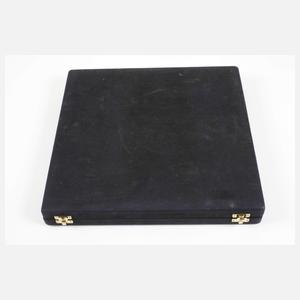 Helmut Zobl, Bronzerelief im Etui