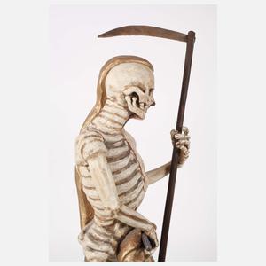 Geschnitztes Memento Mori