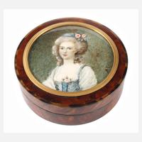 Feine barocke Runddose111