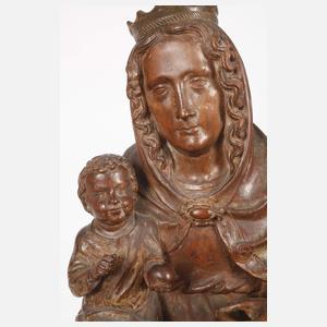 Geschnitzte Madonna