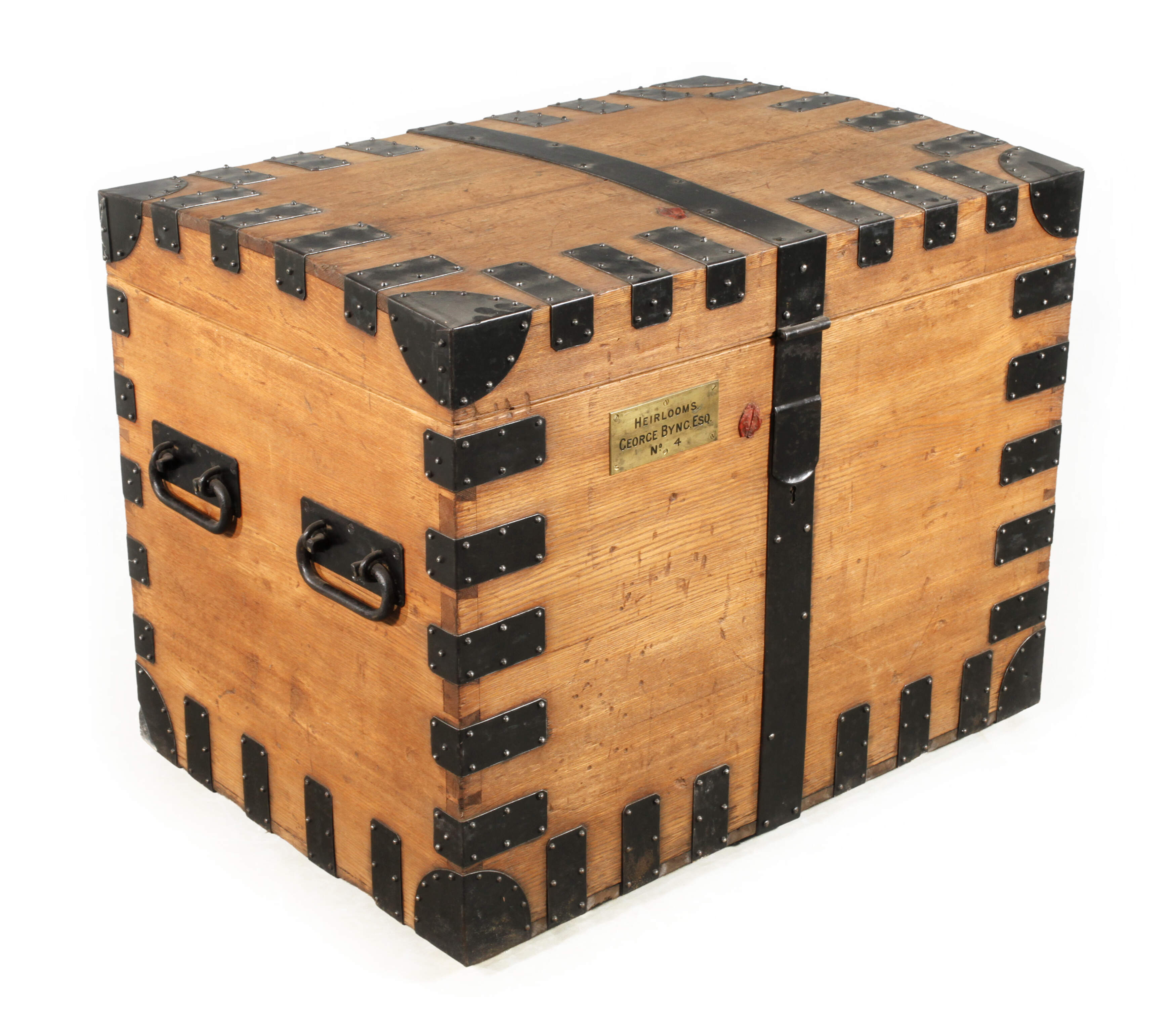 Transportkiste für ein Silberservice