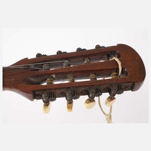 Laute und zwei Mandolinen