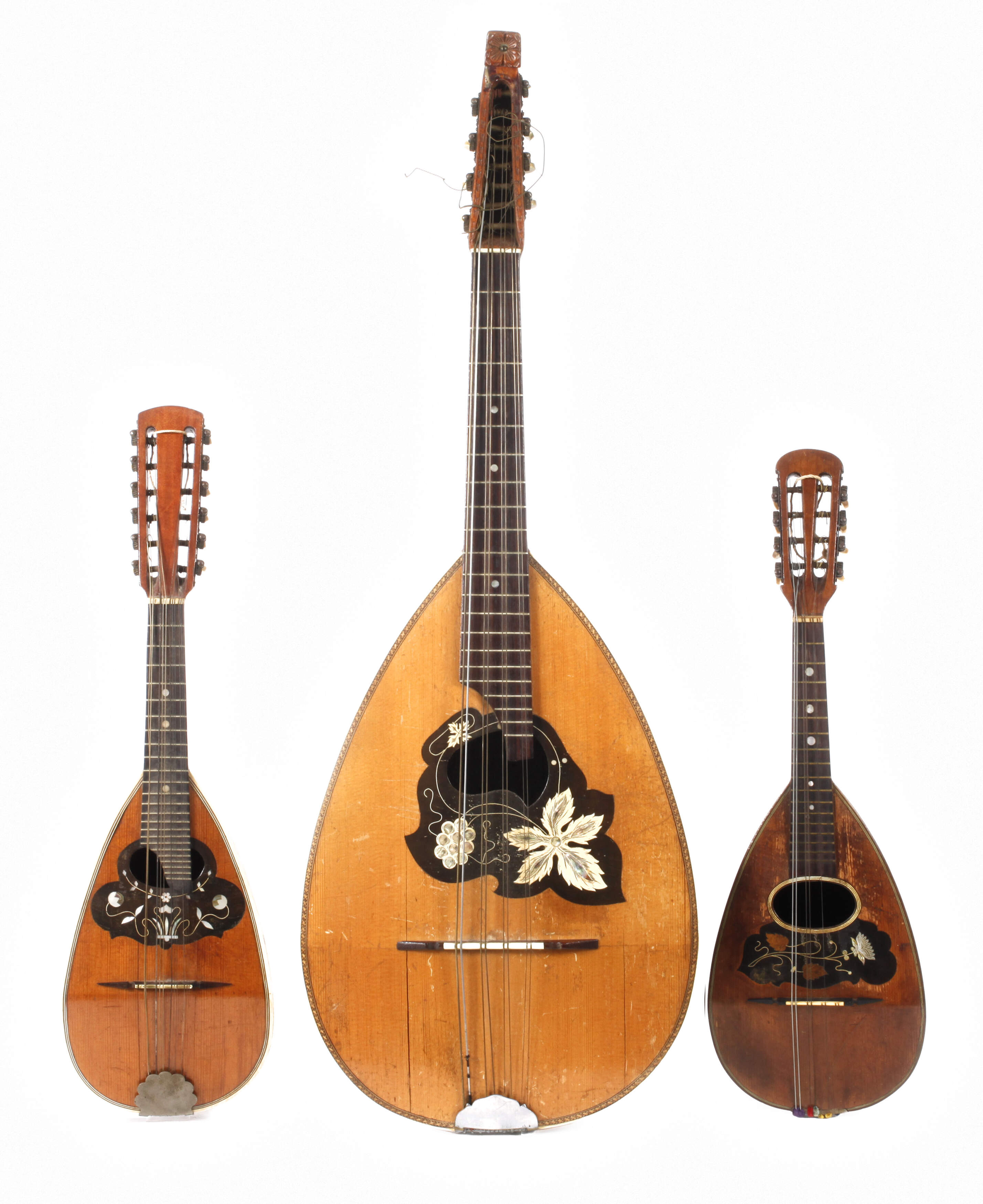 Laute und zwei Mandolinen