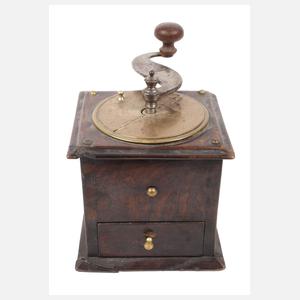 Historische Kaffeemühle