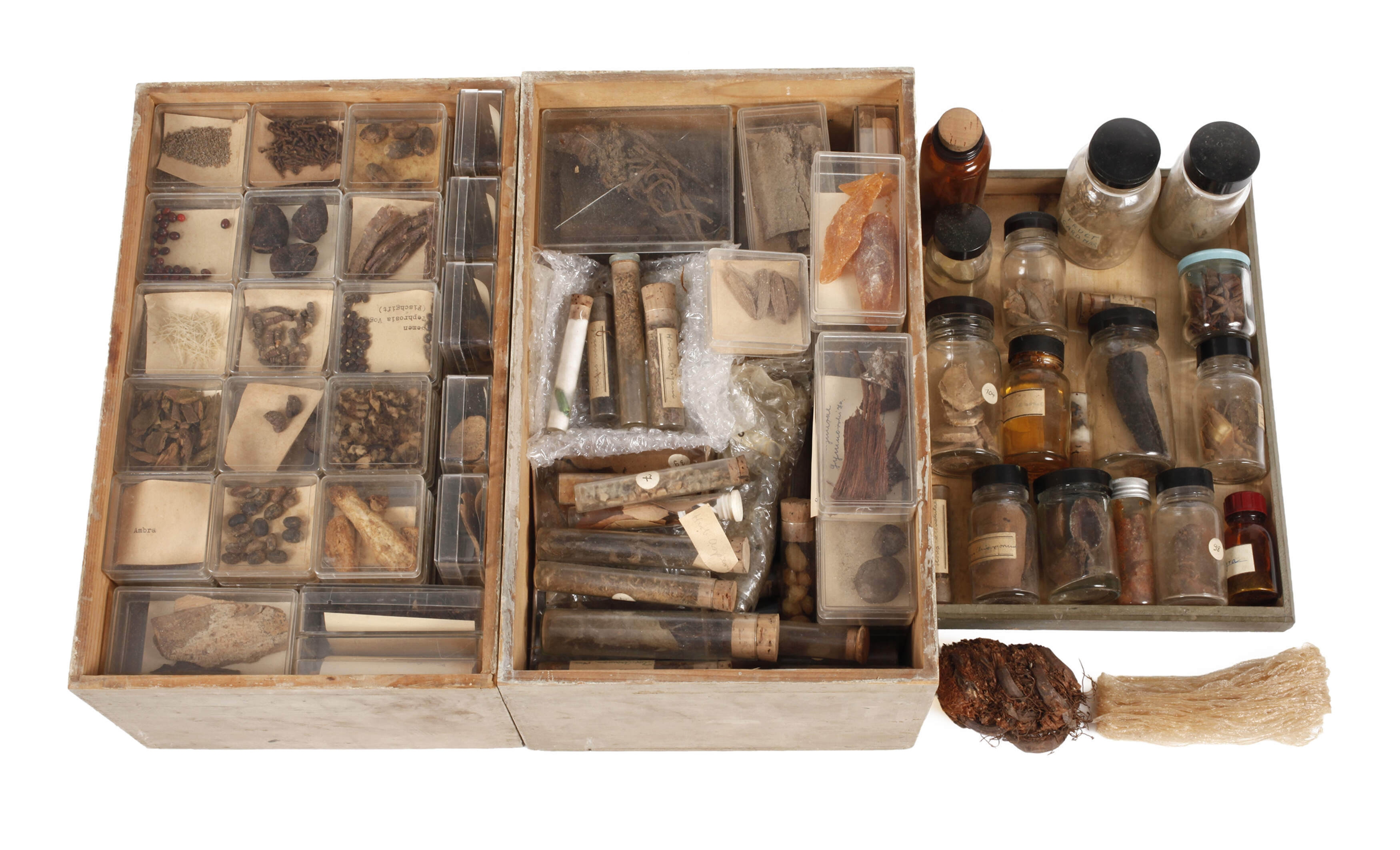 Große historische Drogensammlung