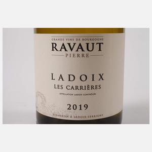 Sechs Flaschen Ladoix Les Carrières 2019