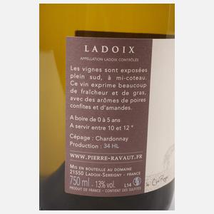 Sechs Flaschen Ladoix 2017