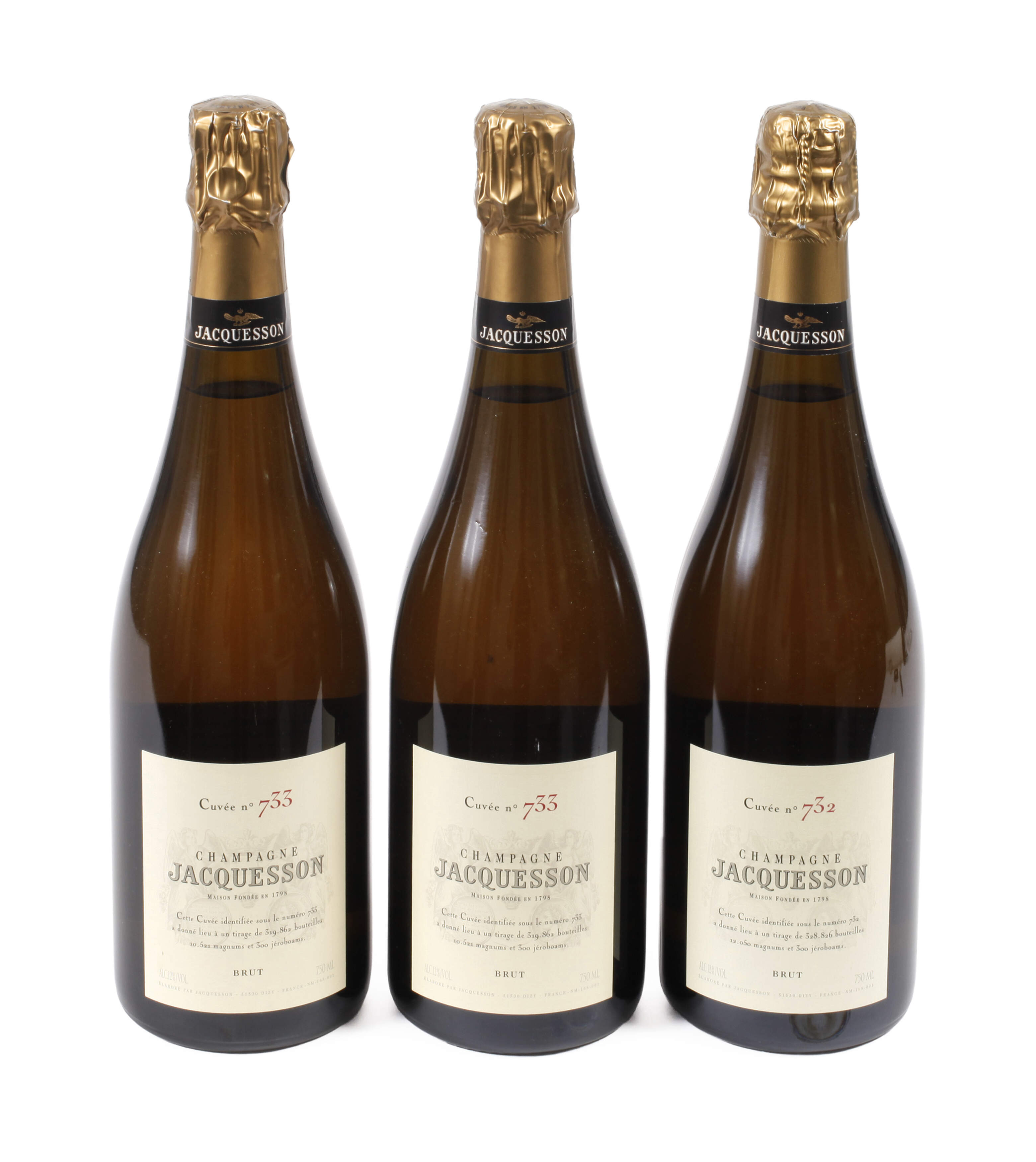 Drei Flaschen Jahrgangschampagner