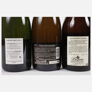 Drei Flaschen Jahrgangschampagner