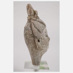 Weibliches Kopfstück