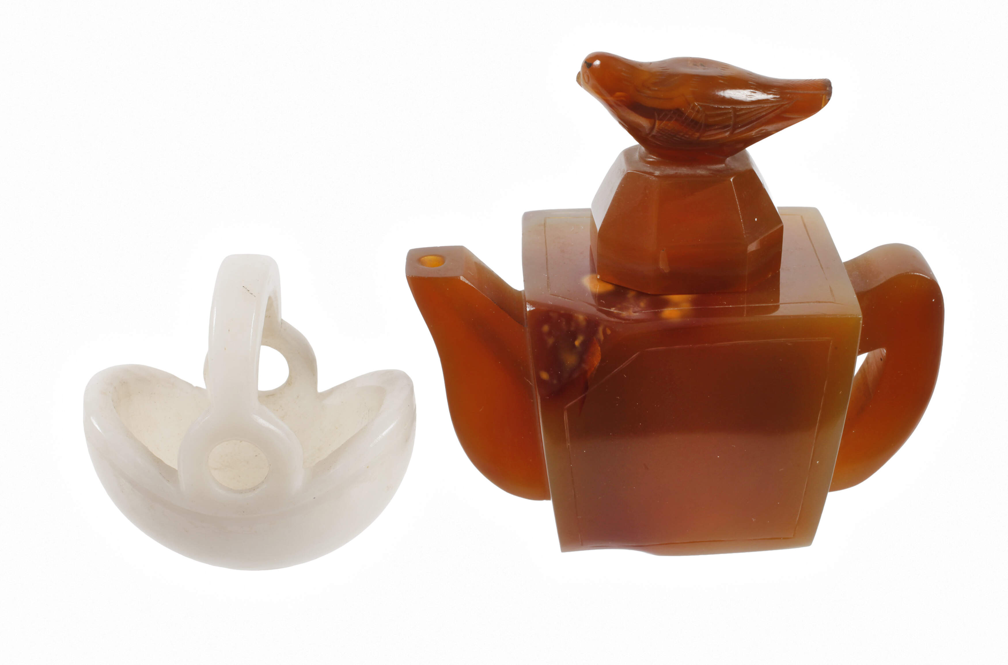 Zwei Achatminiaturen