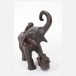 Großes Okimono eines Elefanten