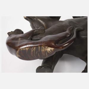 Großes Okimono eines Elefanten