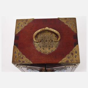 Miniaturschränkchen Emaille