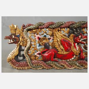 Prachtvolle Schnitzerei