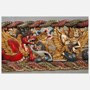 Prachtvolle Schnitzerei