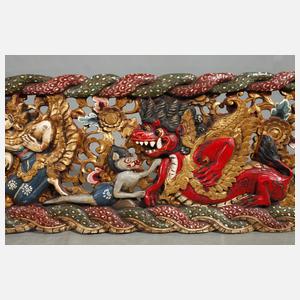 Prachtvolle Schnitzerei