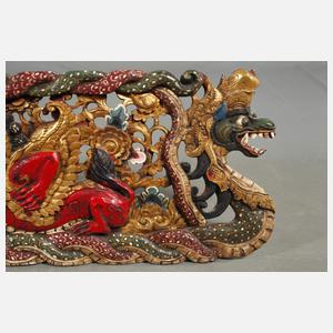 Prachtvolle Schnitzerei