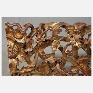 Geschnitzte Supraporte