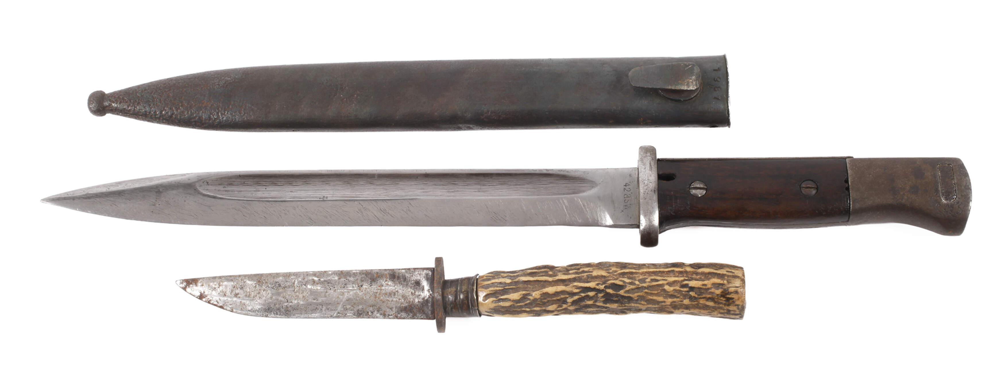 Bajonett und Grabendolch