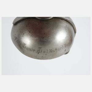 Drei Glockenschläger