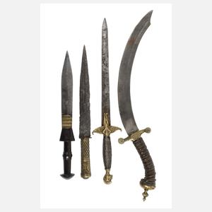 Vier orientalische Blankwaffen