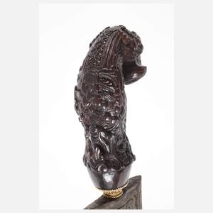 Zwei Krise und ein Ikula Messer