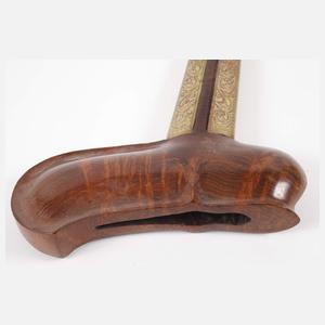 Zwei Krise und ein Ikula Messer