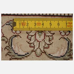 Zwei kleine Seidenteppiche