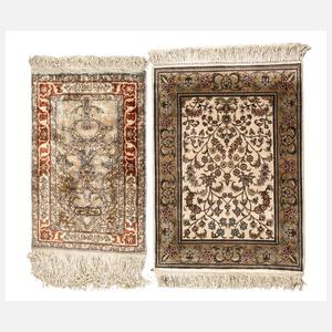 Zwei kleine Seidenteppiche