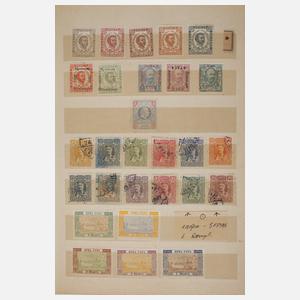 Zwei Briefmarkenalben Ausland