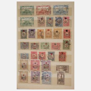 Zwei Briefmarkenalben Ausland