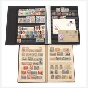 Zwei Briefmarkenalben Ausland